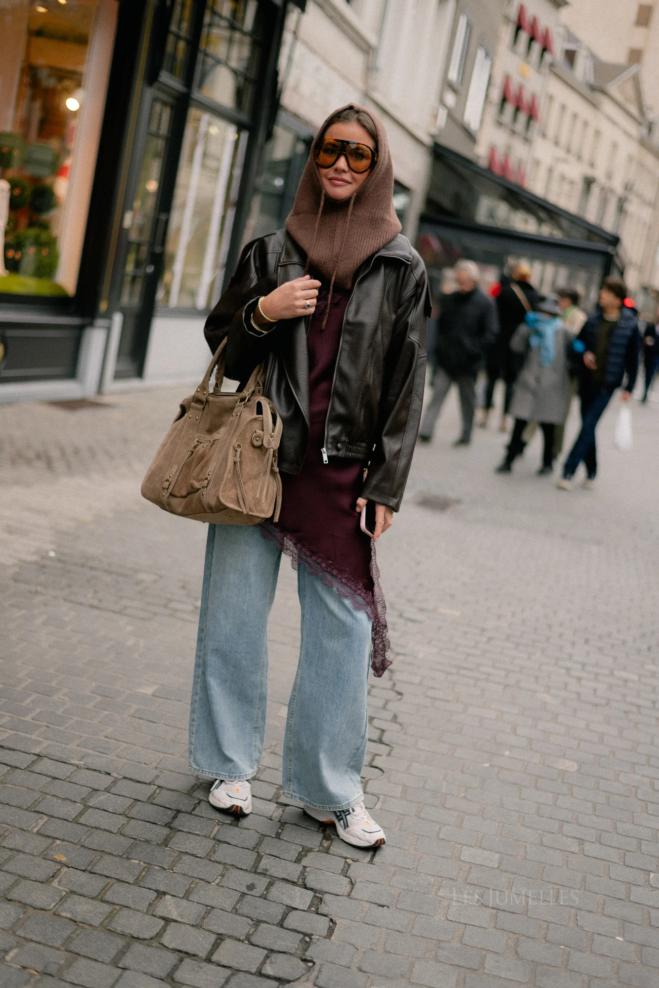 Amelie lace dress aubergine - Image 4