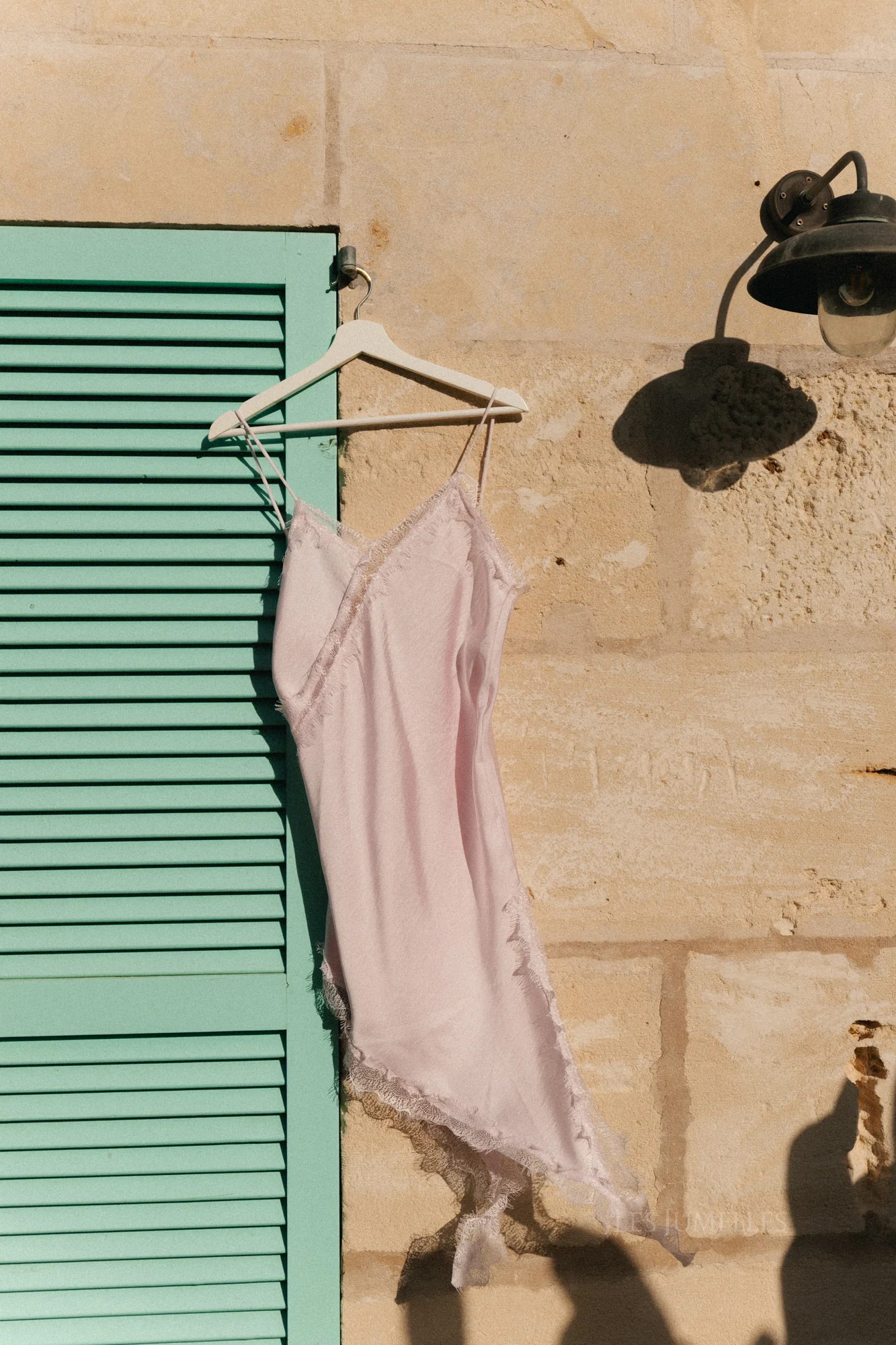 Amelie lace dress baby pink - Image 3