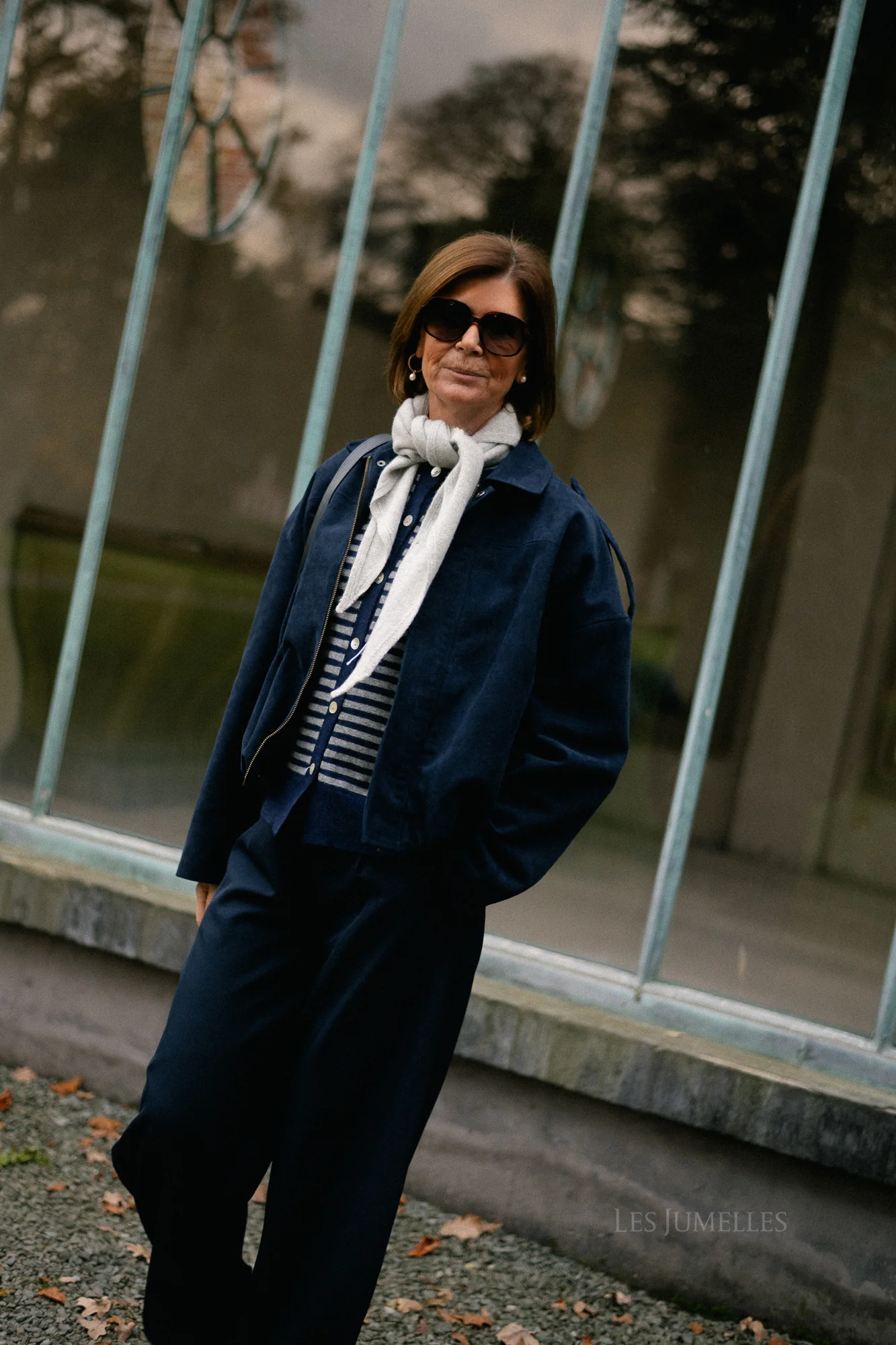 Aurora suede jacket navy - Image 10