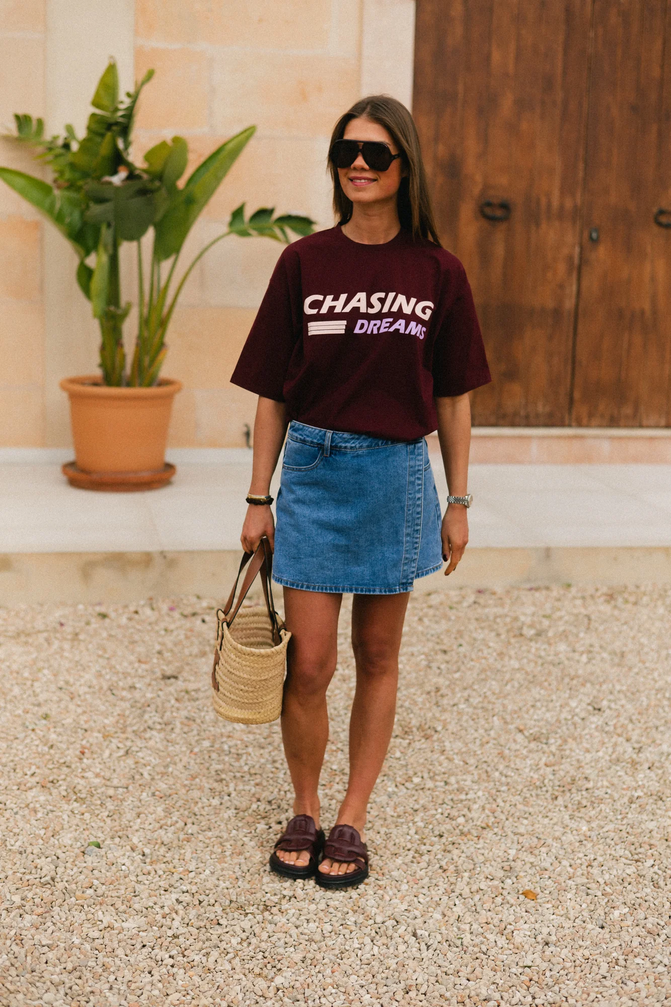 Chasing Dreams T-shirt burgundy - Image 6