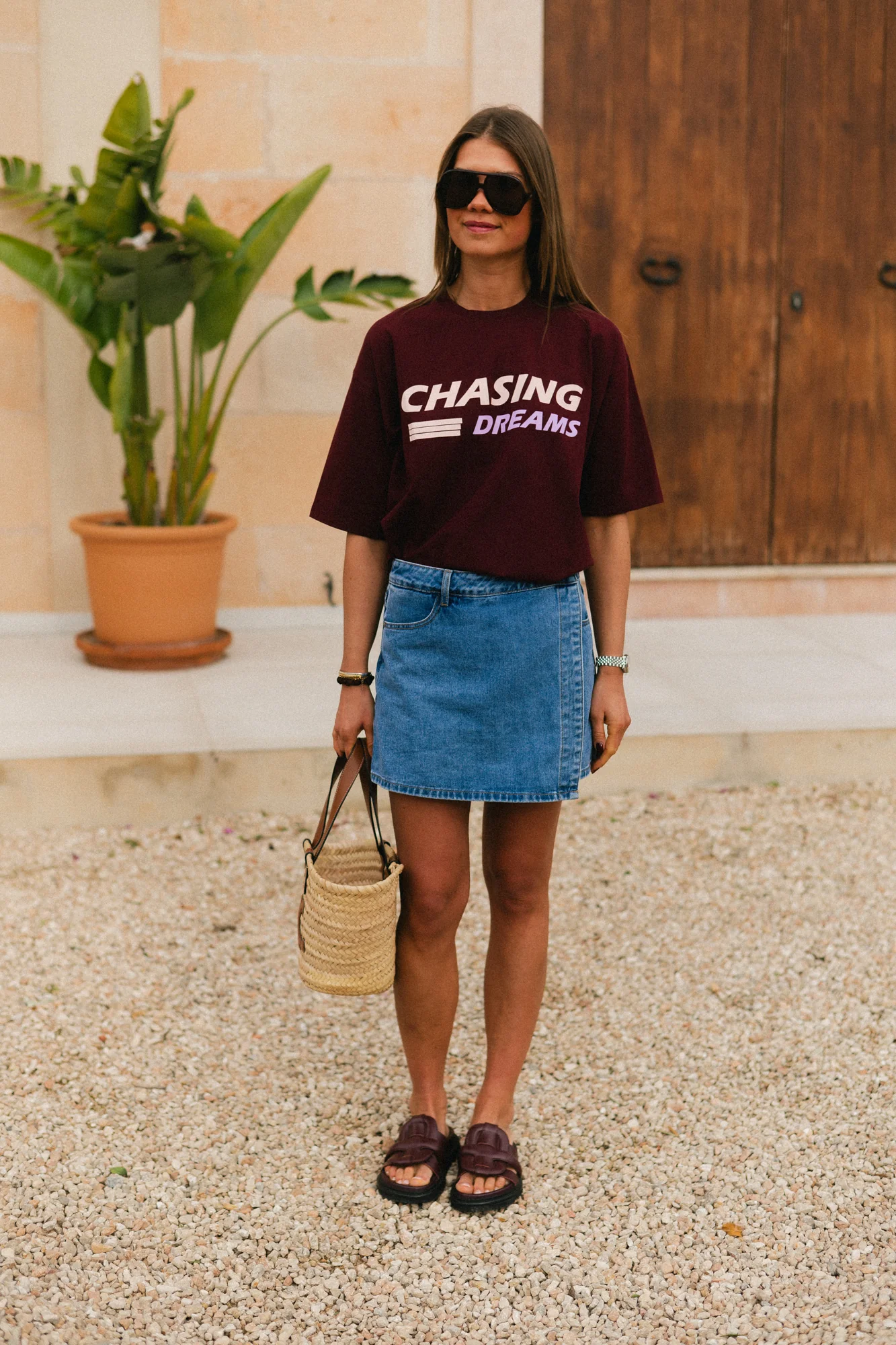 Chasing Dreams T-shirt burgundy - Image 8