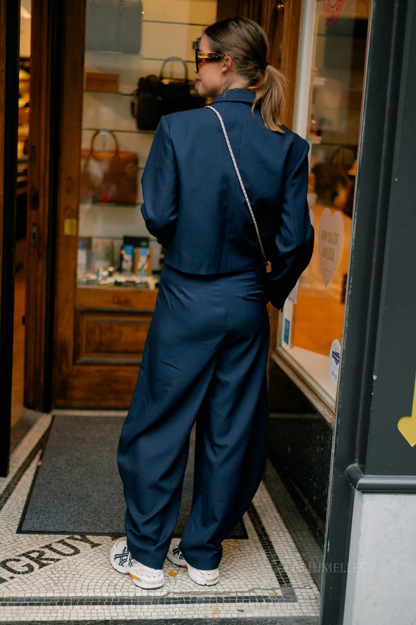 Donna cropped blazer navy - Image 5
