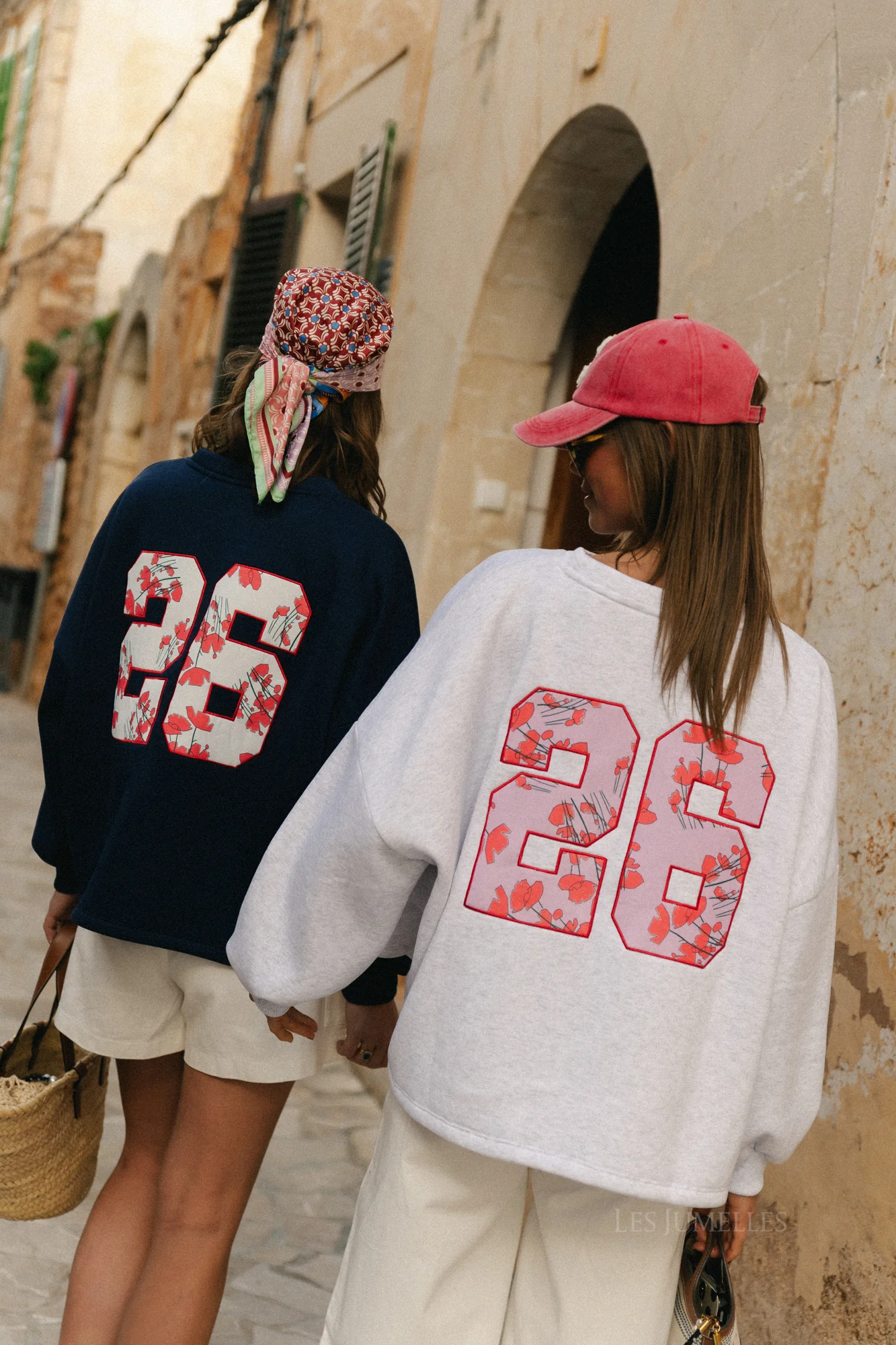 Embroidered 26 sweater navy - Image 7