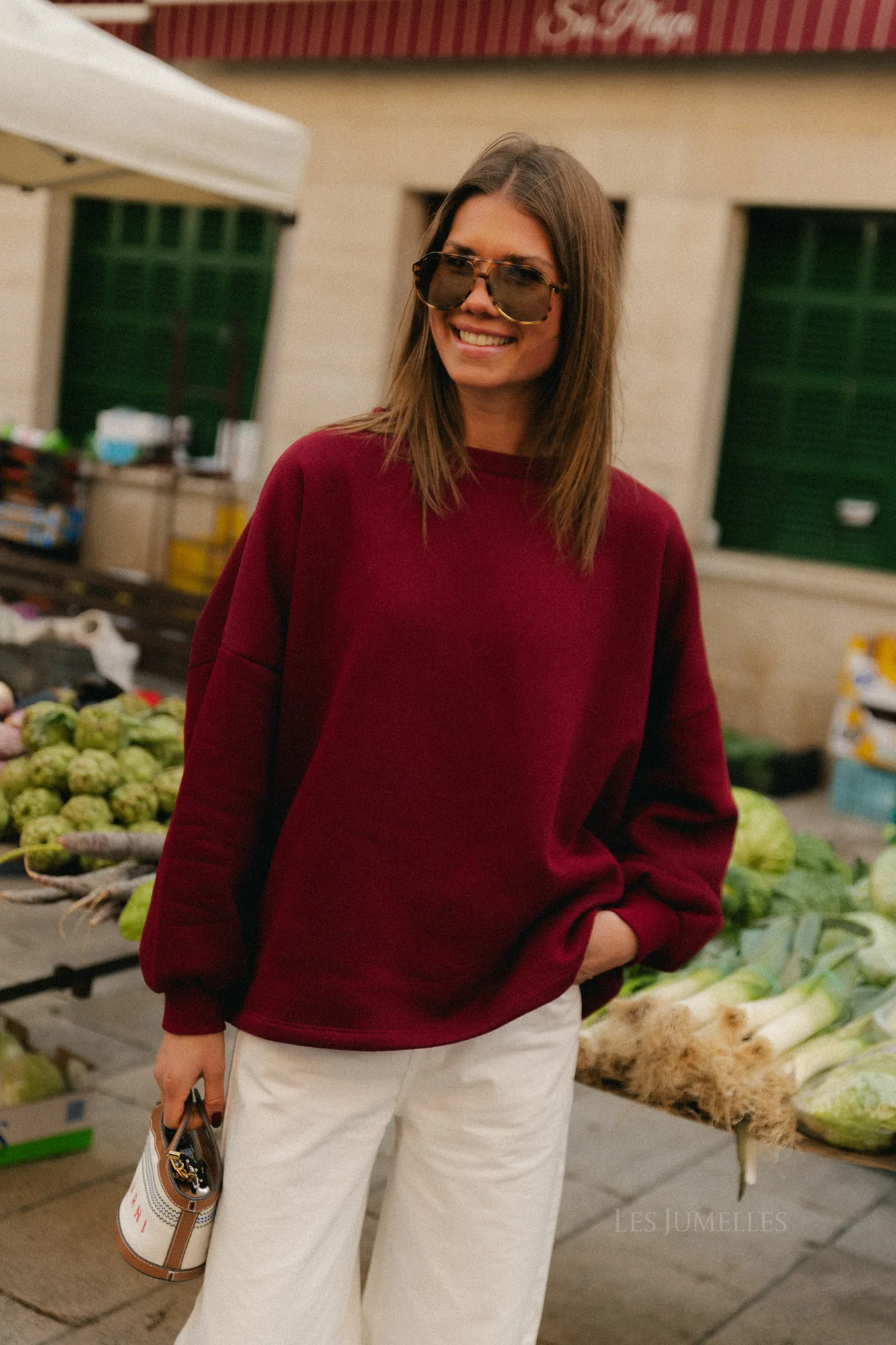 Embroidered LES JUMELLES sweater burgundy - Image 6