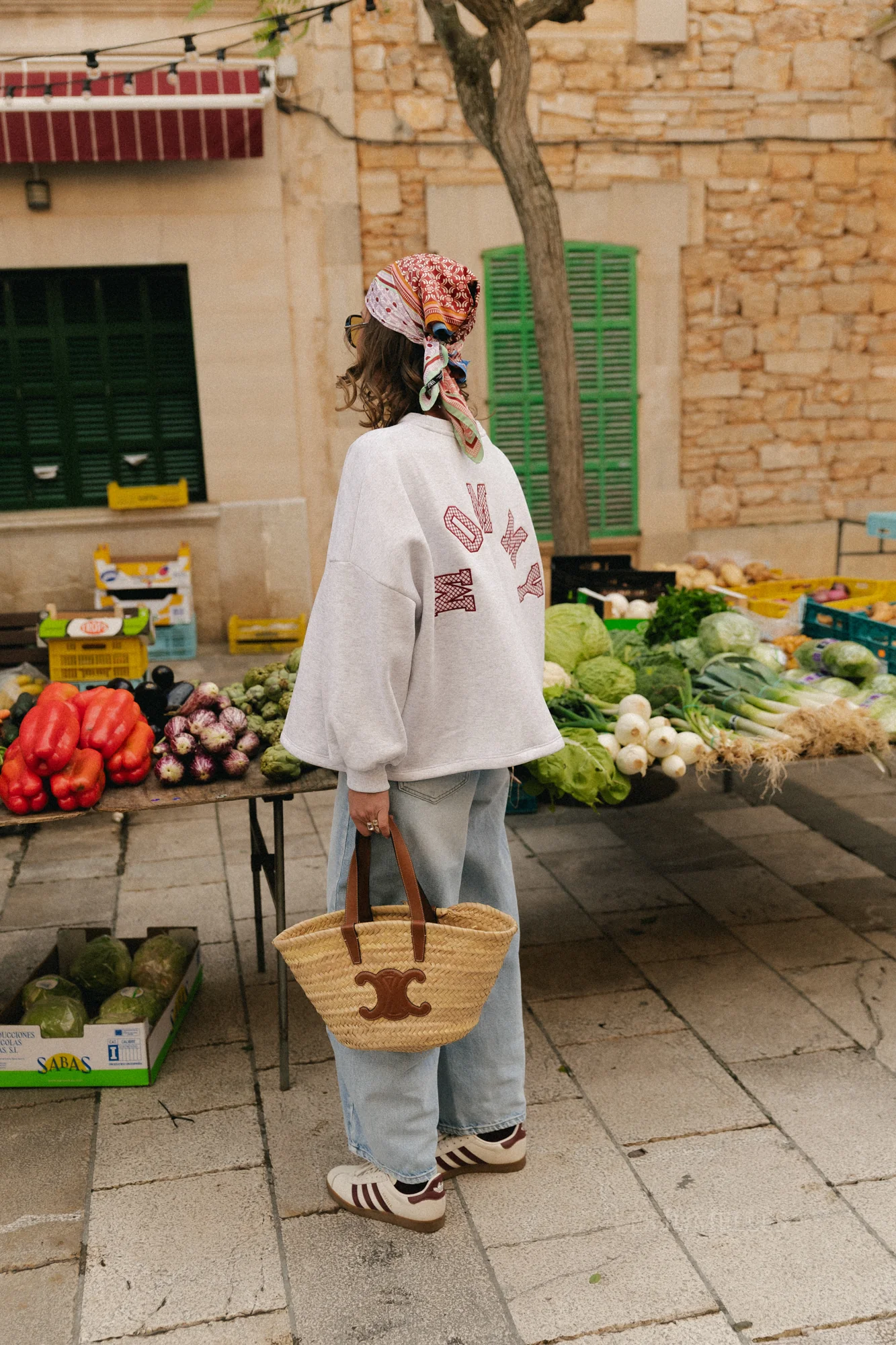 Embroidered MOMMY sweater grey - Image 6