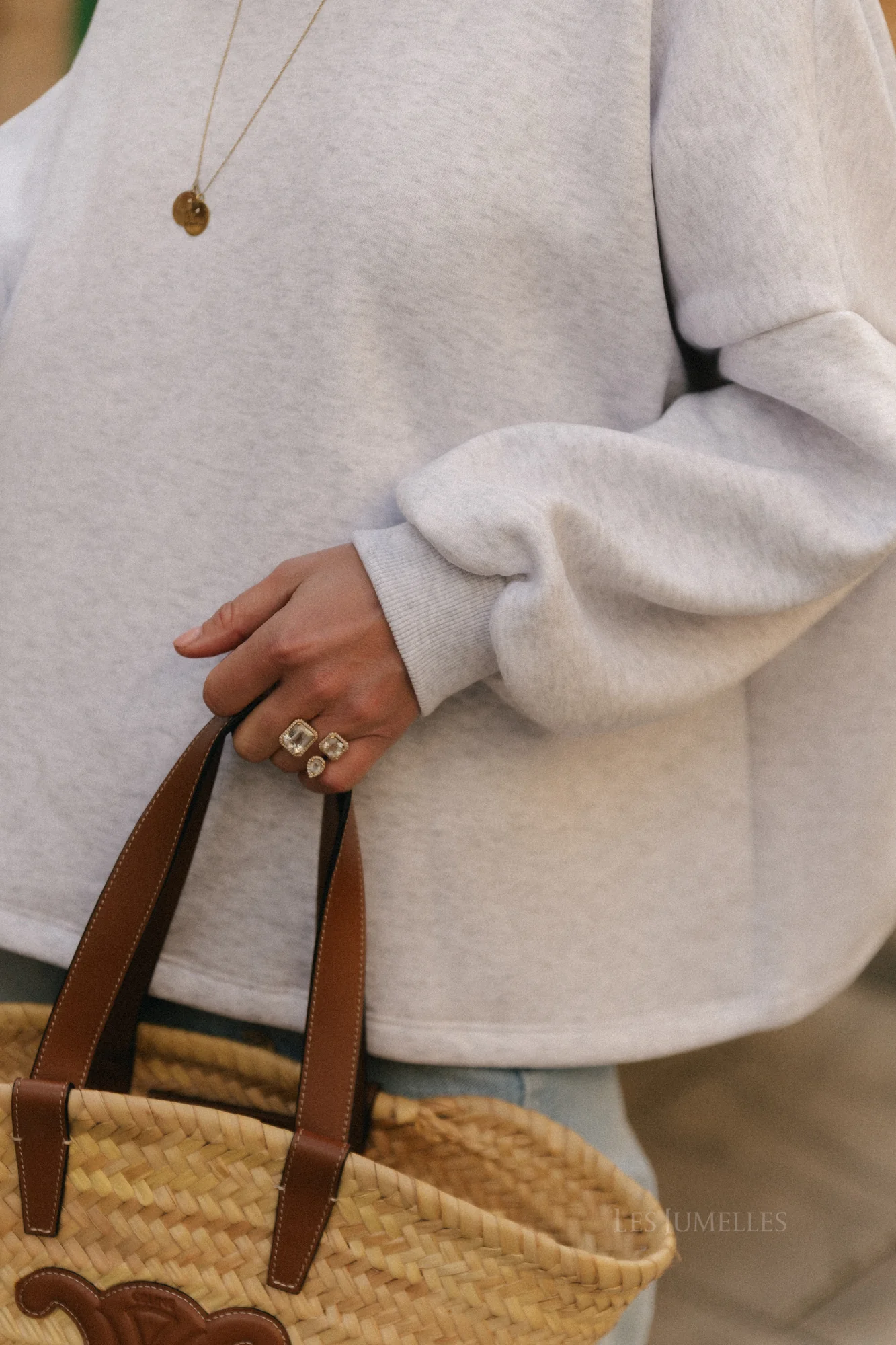 Embroidered MOMMY sweater grey - Image 9