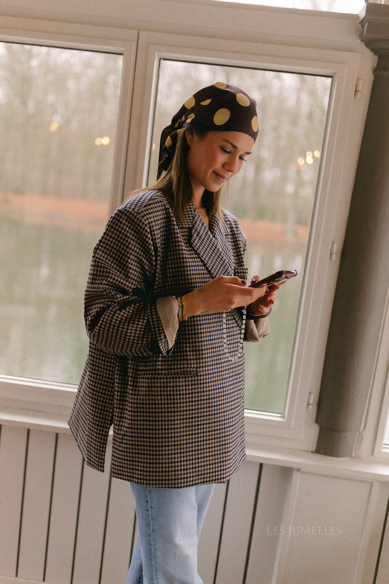 Maxi polka triangle sia scarf brown - Image 5