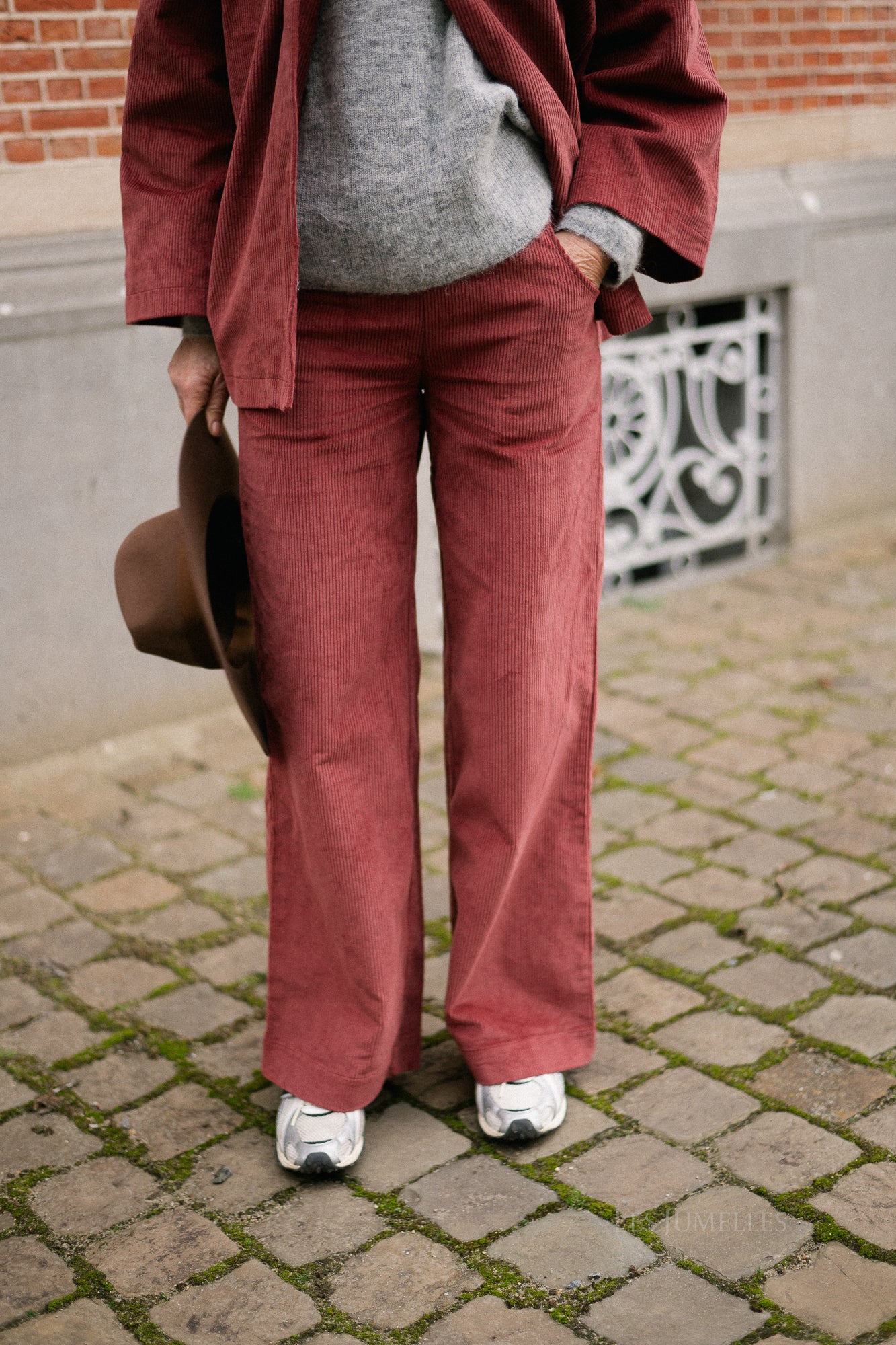 Norma wide velvet pants brick - Image 3