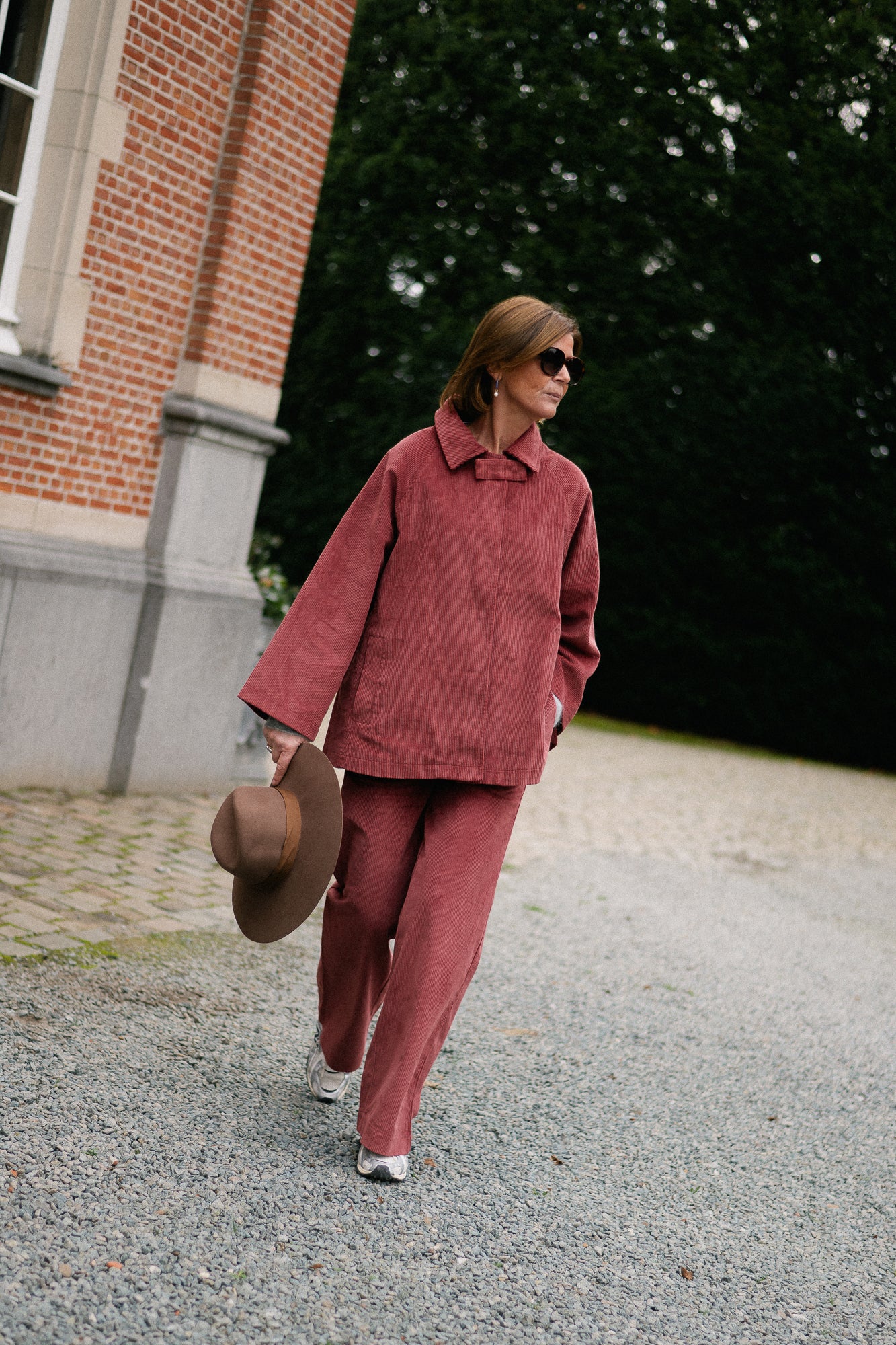 Norma wide velvet pants brick - Image 7