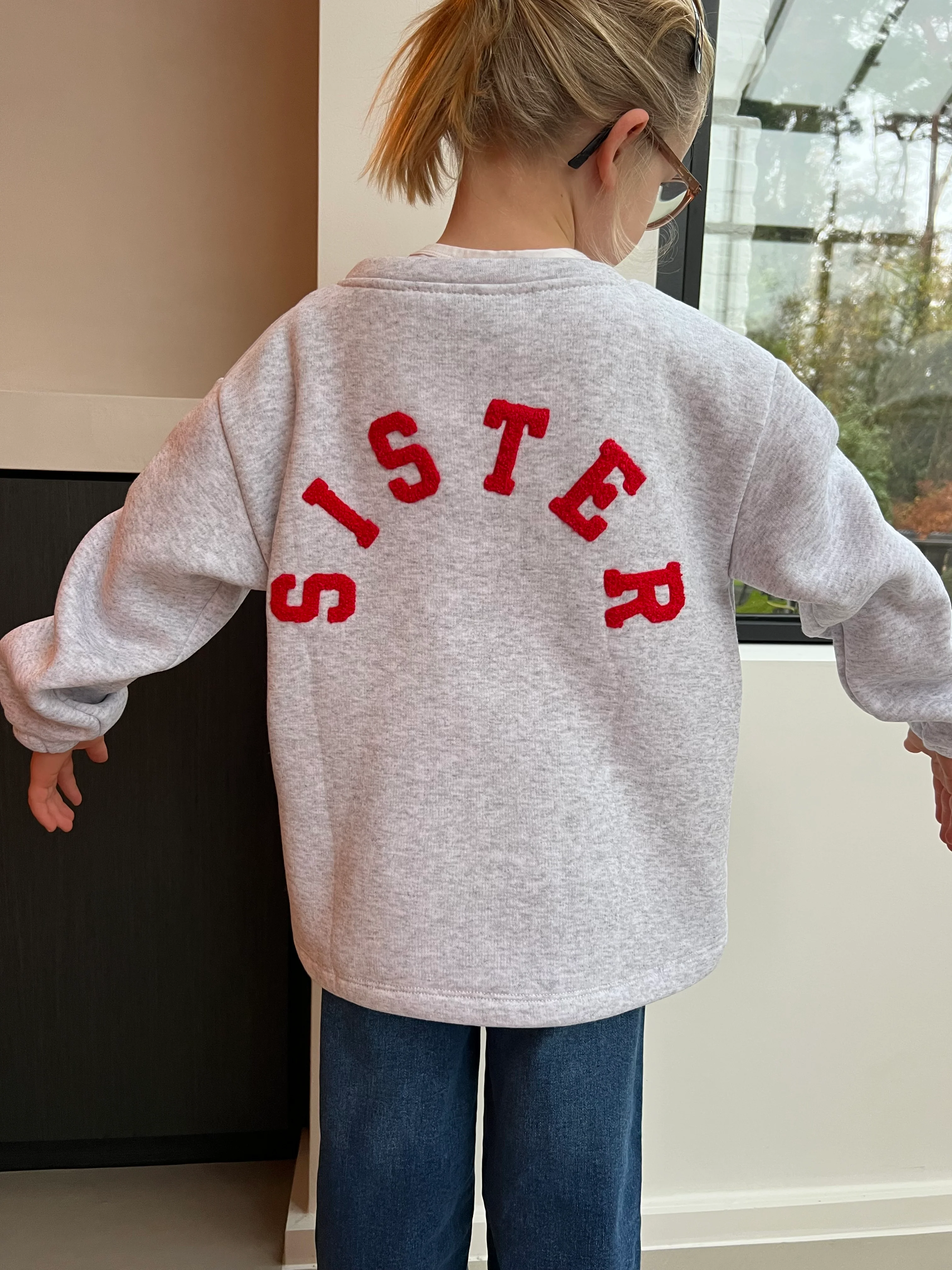 'Sister' sweater grey/red - Image 3